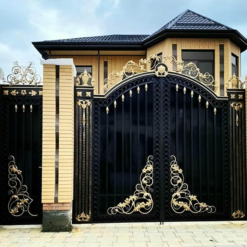 درب پارکینگ فلزی حیاط در سیرجان