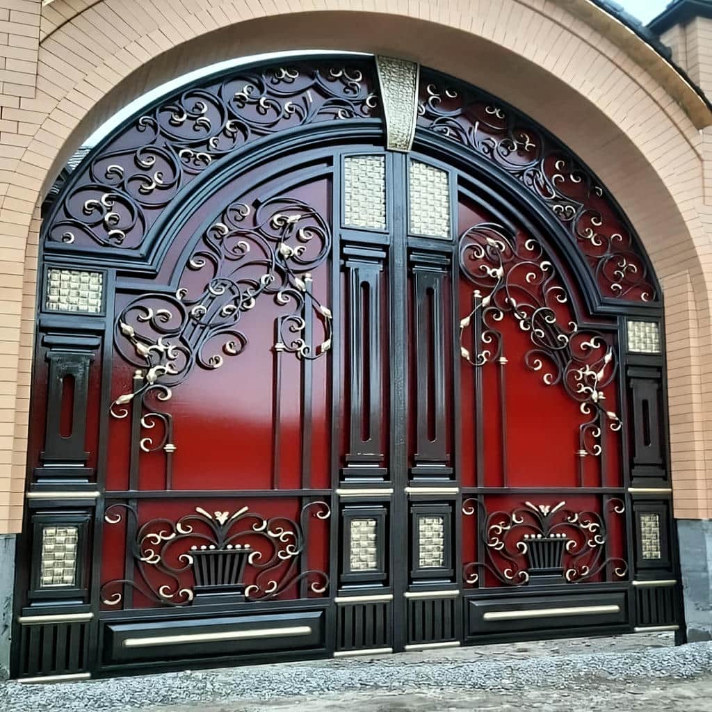 نصب درب پارکینگ فلزی حیاط فرفورژه در آبادان