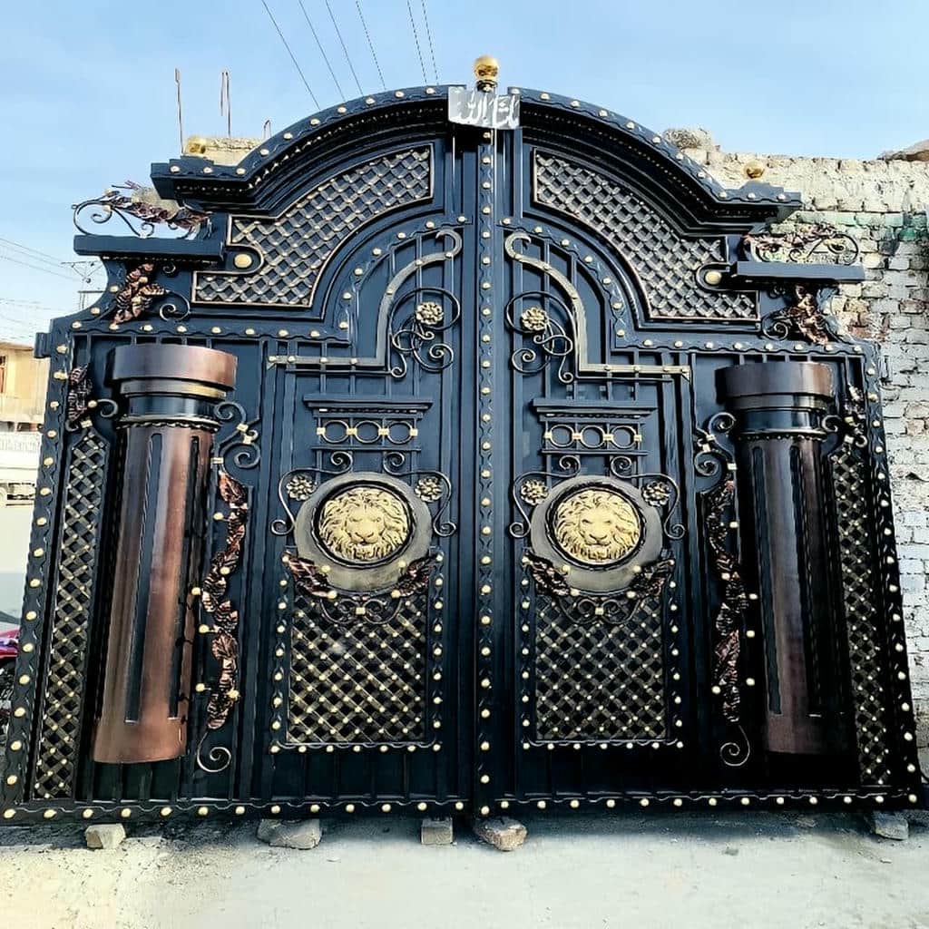 درب پارکینگ فلزی حیاط در کرمانشاه