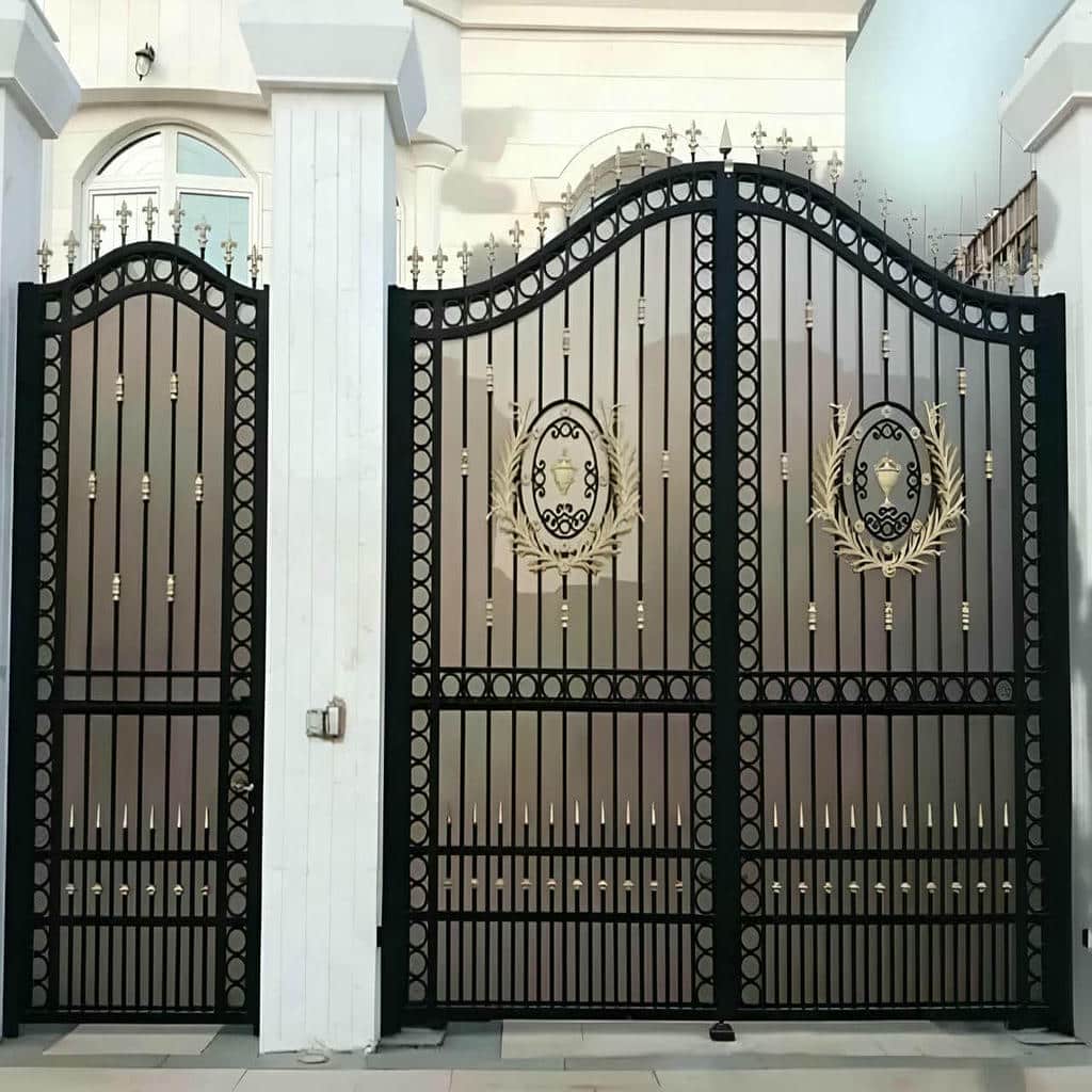 قیمت درب پارکینگ حیاط فرفورژه در استان مازندران