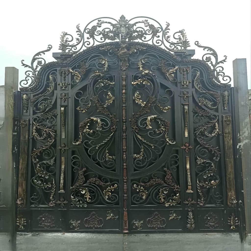 درب پارکینگ فلزی حیاط در دماوند