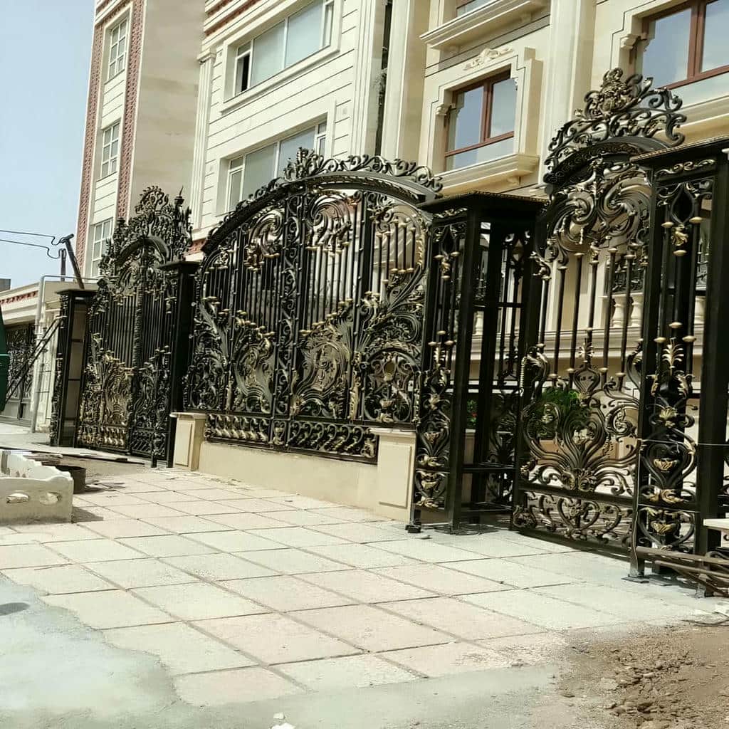 درب پارکینگ فلزی حیاط در ایرانشهر