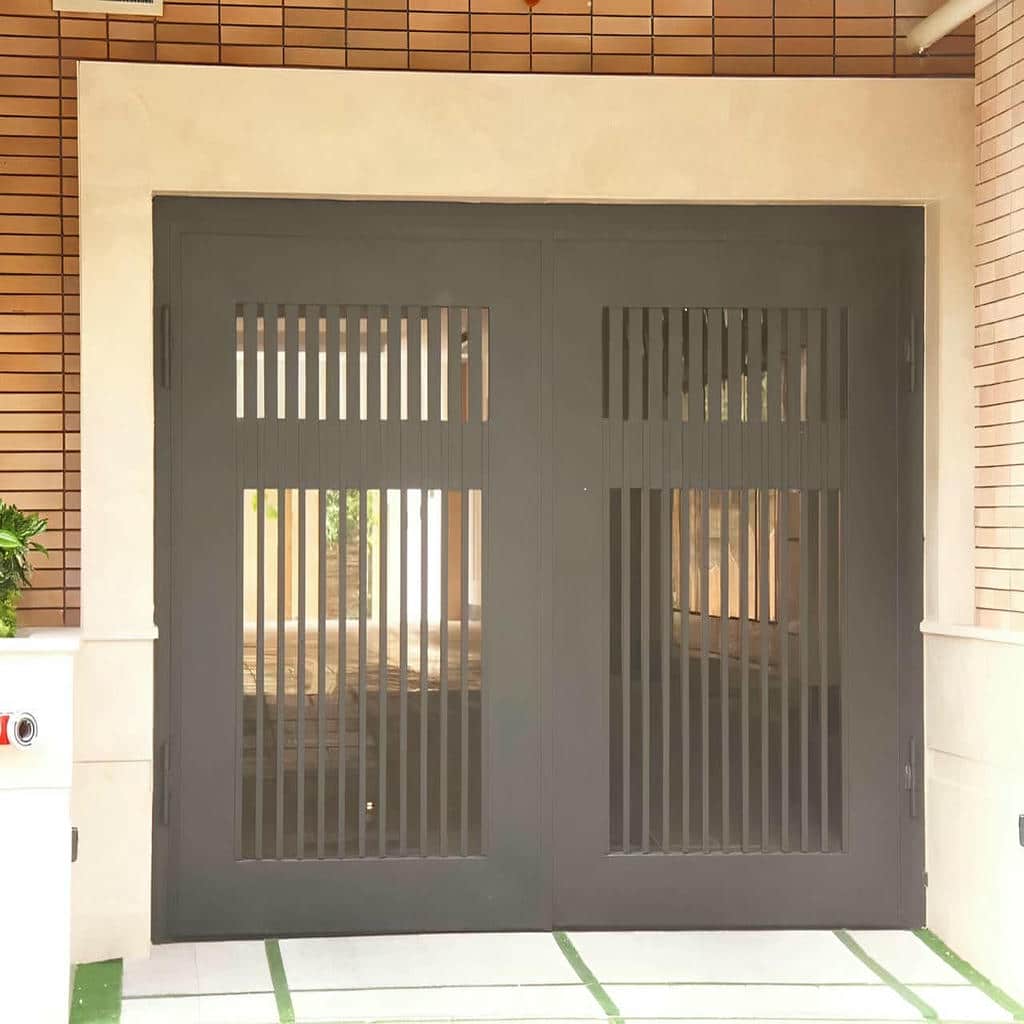 فروش درب پارکینگ فلزی حیاط ساده در ارومیه
