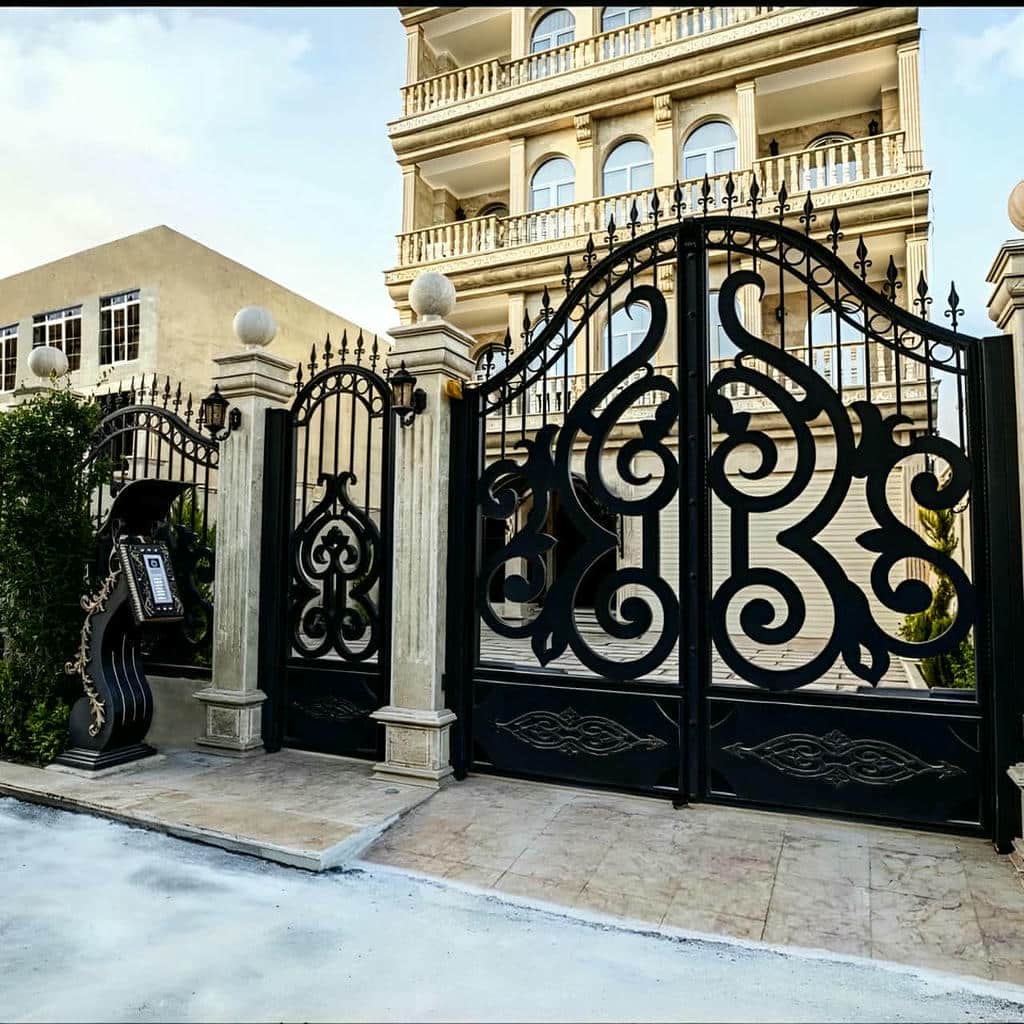درب پارکینگ فلزی حیاط در بجنورد