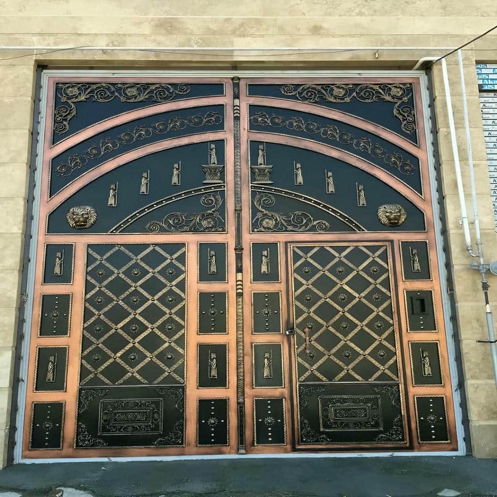 درب پارکینگ فلزی حیاط در اردبیل
