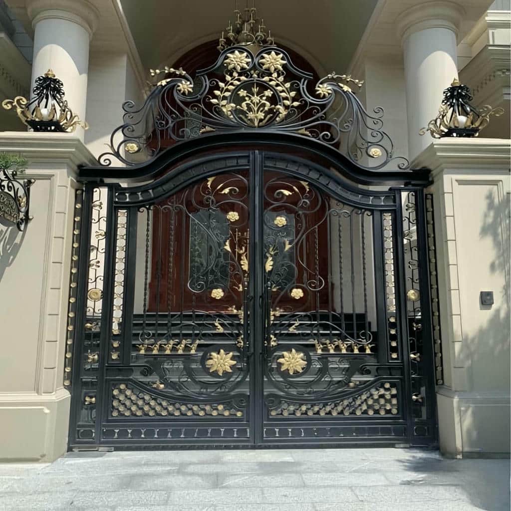 نصب درب پارکینگ فلزی حیاط رنگ مقاوم در ساوه