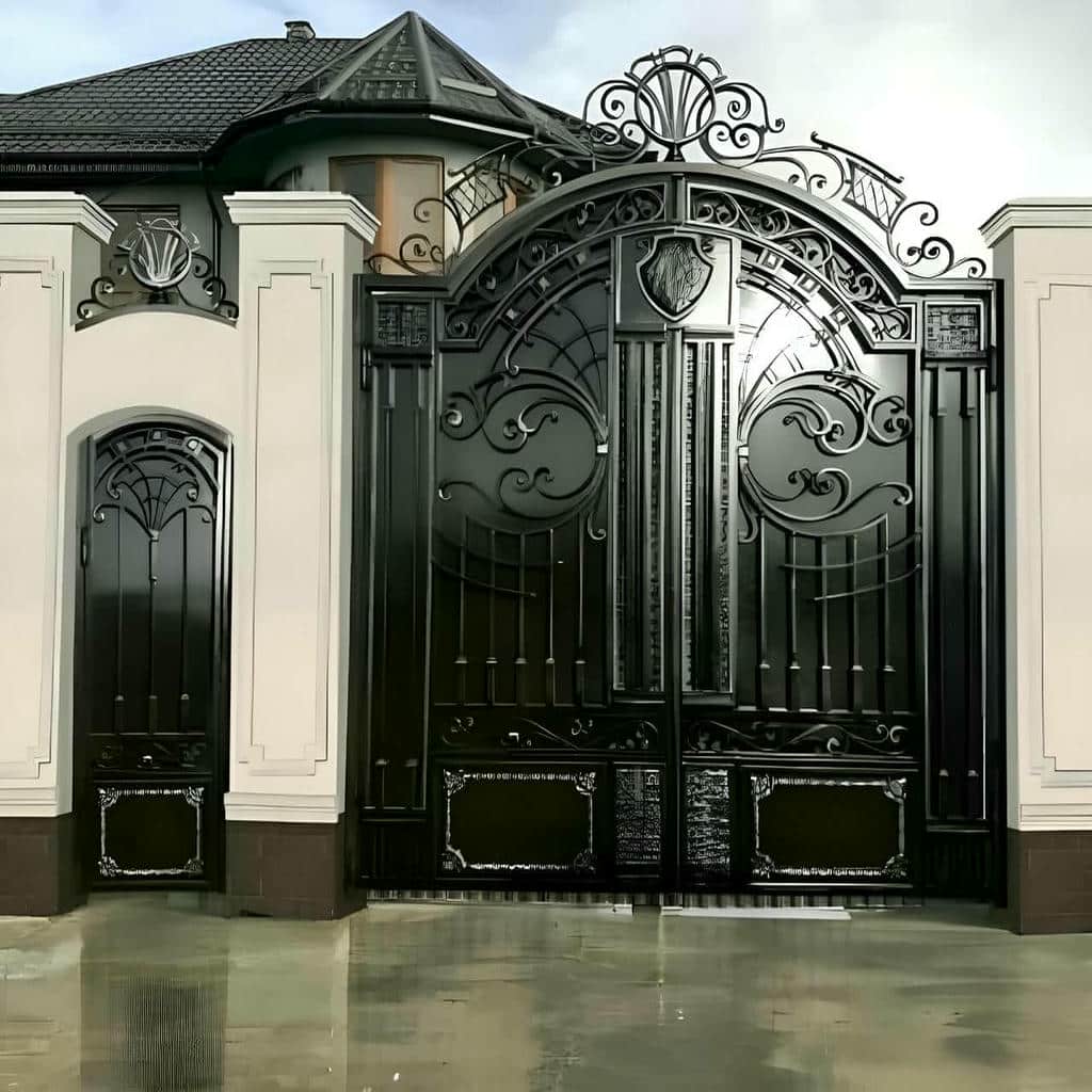 خرید درب پارکینگ فلزی حیاط فرفورژه در بابل
