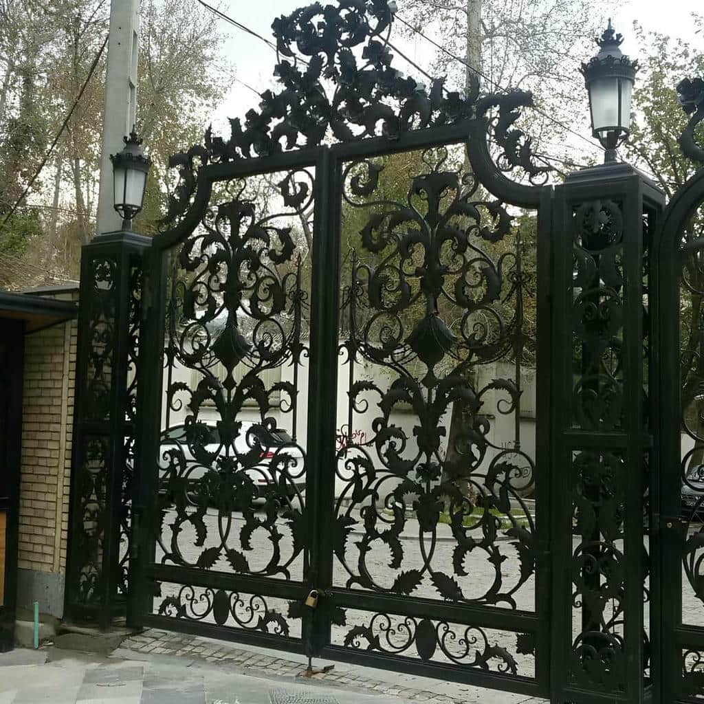 درب پارکینگ فلزی حیاط در محمودآباد