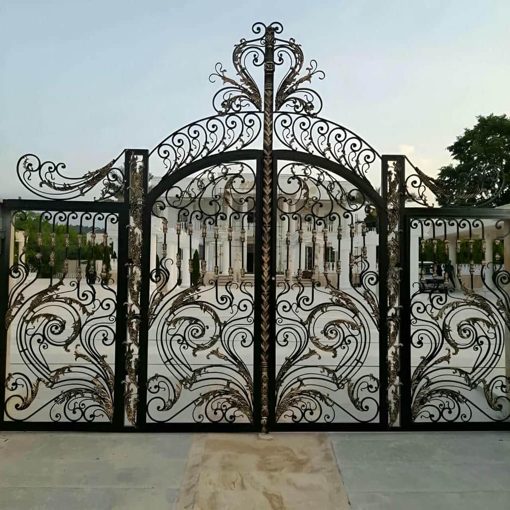 نصب درب پارکینگ فلزی حیاط ساده در پرند