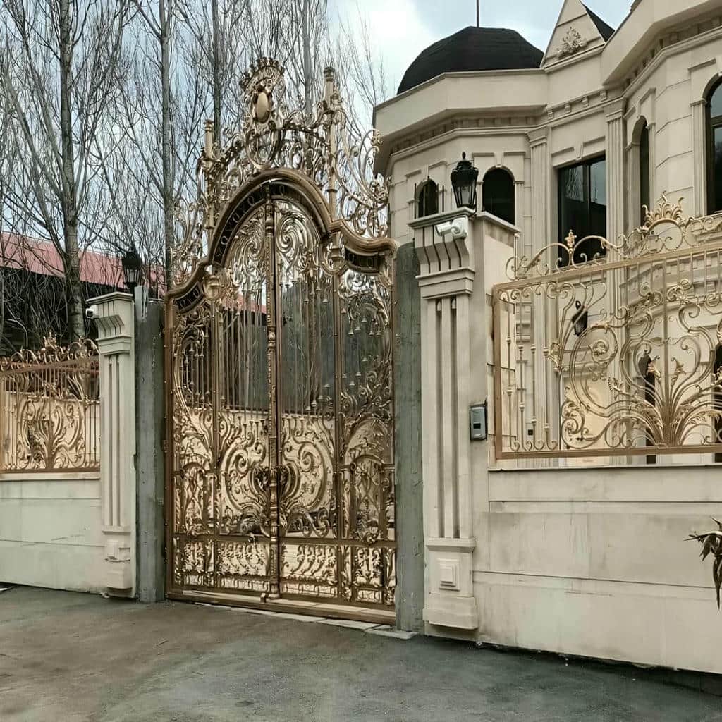 درب پارکینگ فلزی حیاط در بابل