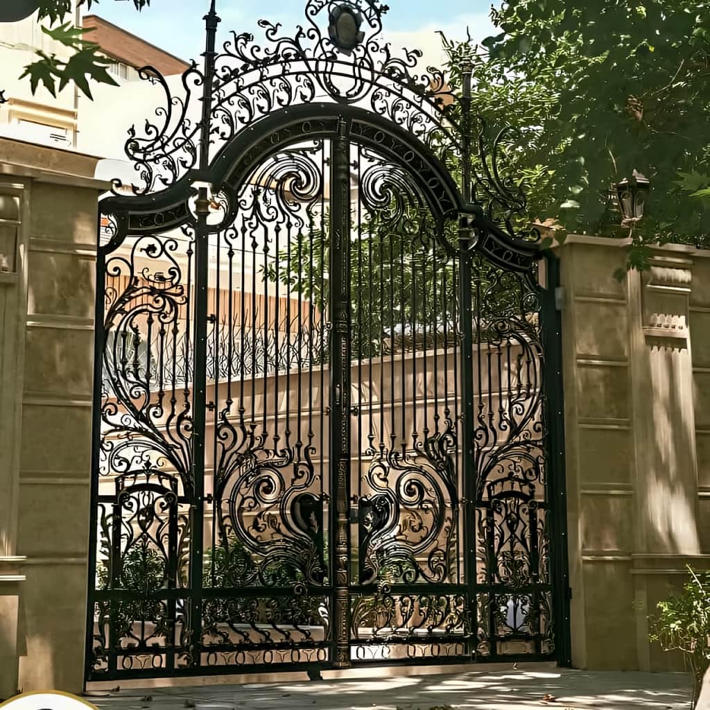 درب پارکینگ فلزی حیاط در آبسرد
