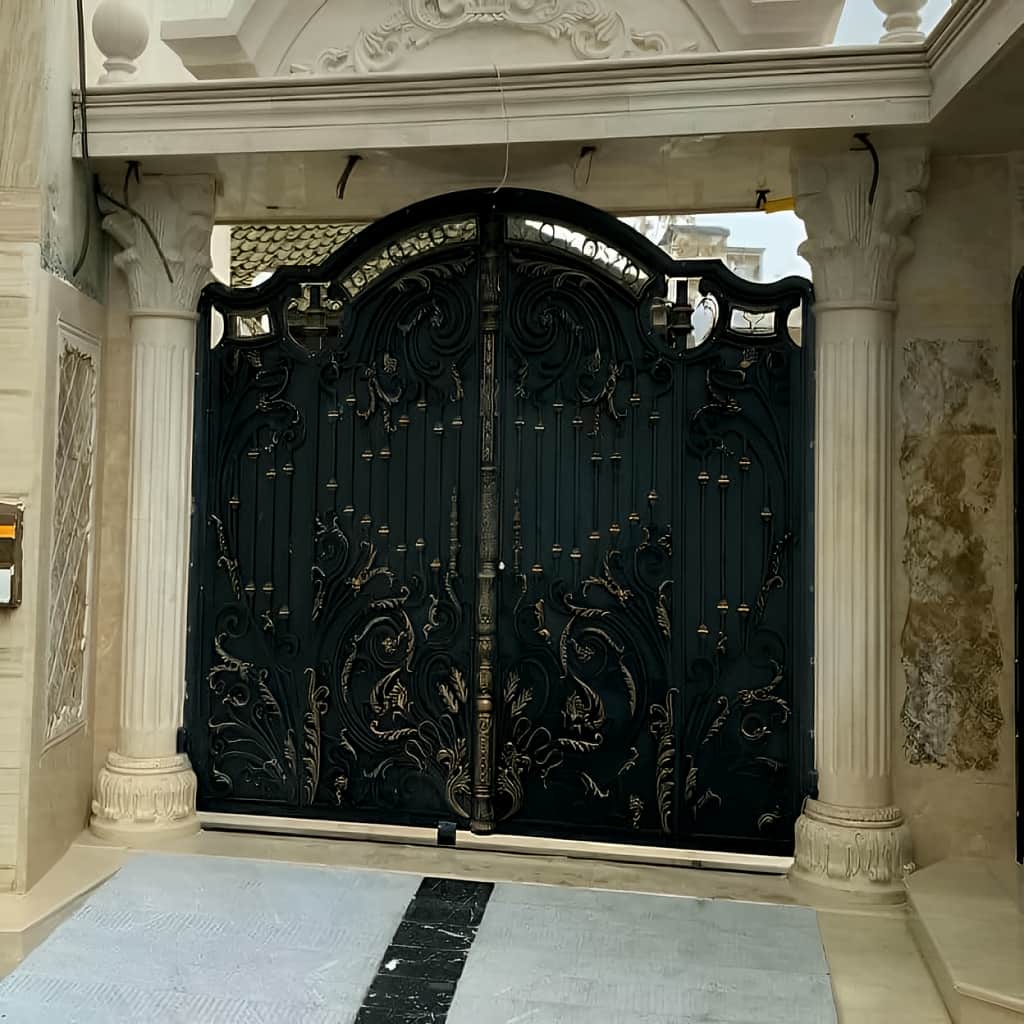 خرید درب پارکینگ فلزی حیاط فرفورژه در بجنورد