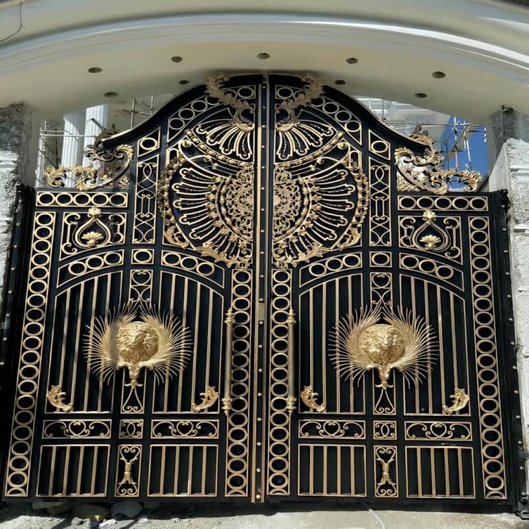 درب پارکینگ فلزی حیاط در رفسنجان
