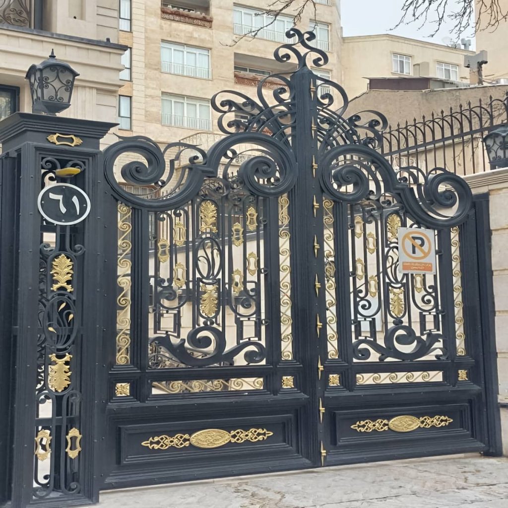 قیمت درب پارکینگ حیاط فرفورژه در استان گلستان