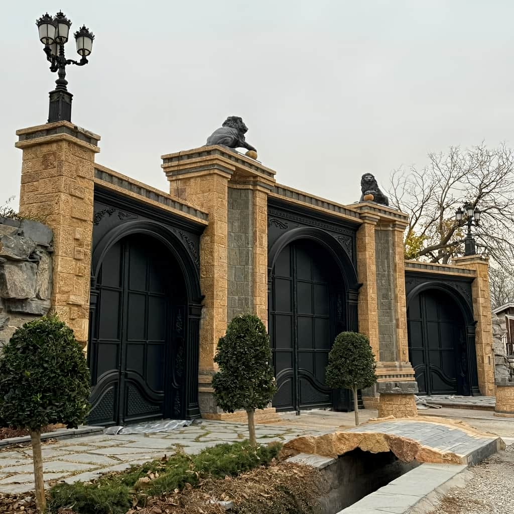 قیمت درب پارکینگ فلزی حیاط مدرن در نظرآباد