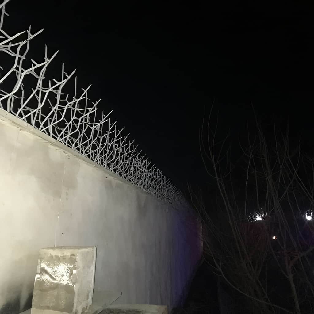 حفاظ شاخ گوزنی و حفاظ سرنیزه ای با ظاهر کلاسیک و بازدارنده