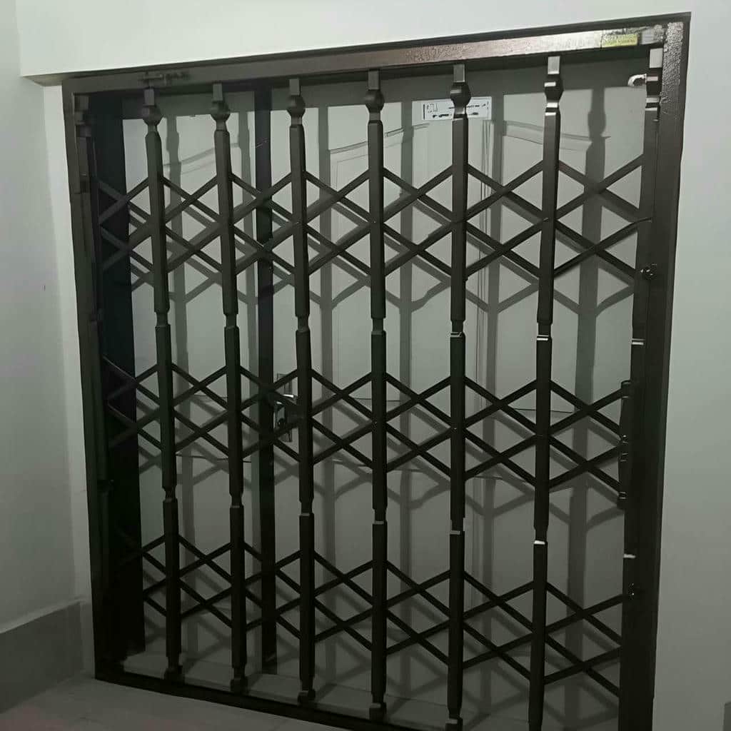 قفل درب آکاردئونی با مغزی روان و بادوام