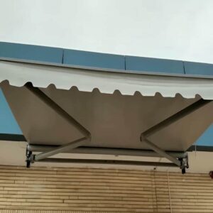 کاربردهای سایبان برقی برای باغ و ویلا