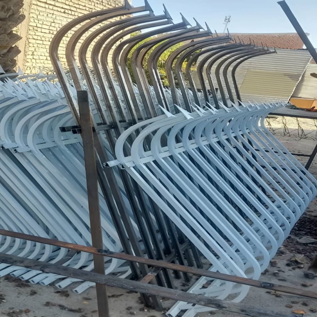 حفاظ سرنیزه ای با رنگ مقاوم فضای باز