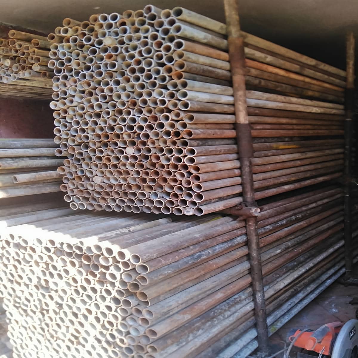 لوله داربست در ساخت جایگاه مداح لوله داربست در ساخت جایگاه مداح