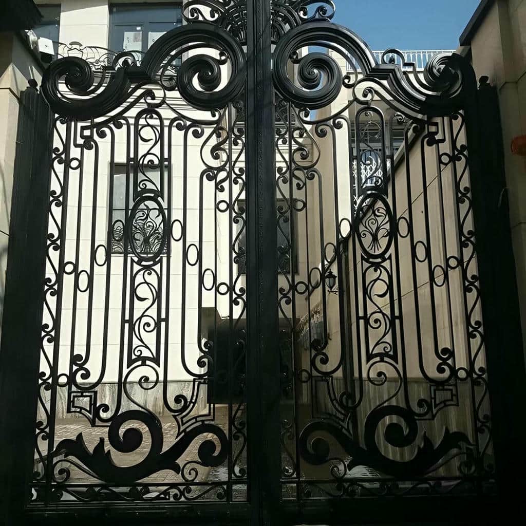 خدمات تعمیر درب پارکینگ سنگین شاسی دوبل