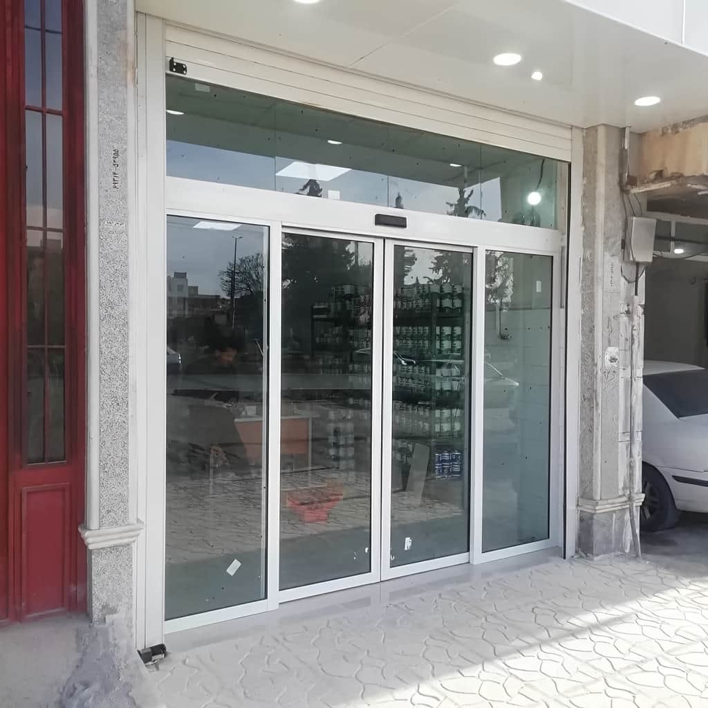 قیمت درب شیشه ای لمینت اتوماتیک بر اساس تجهیزات
