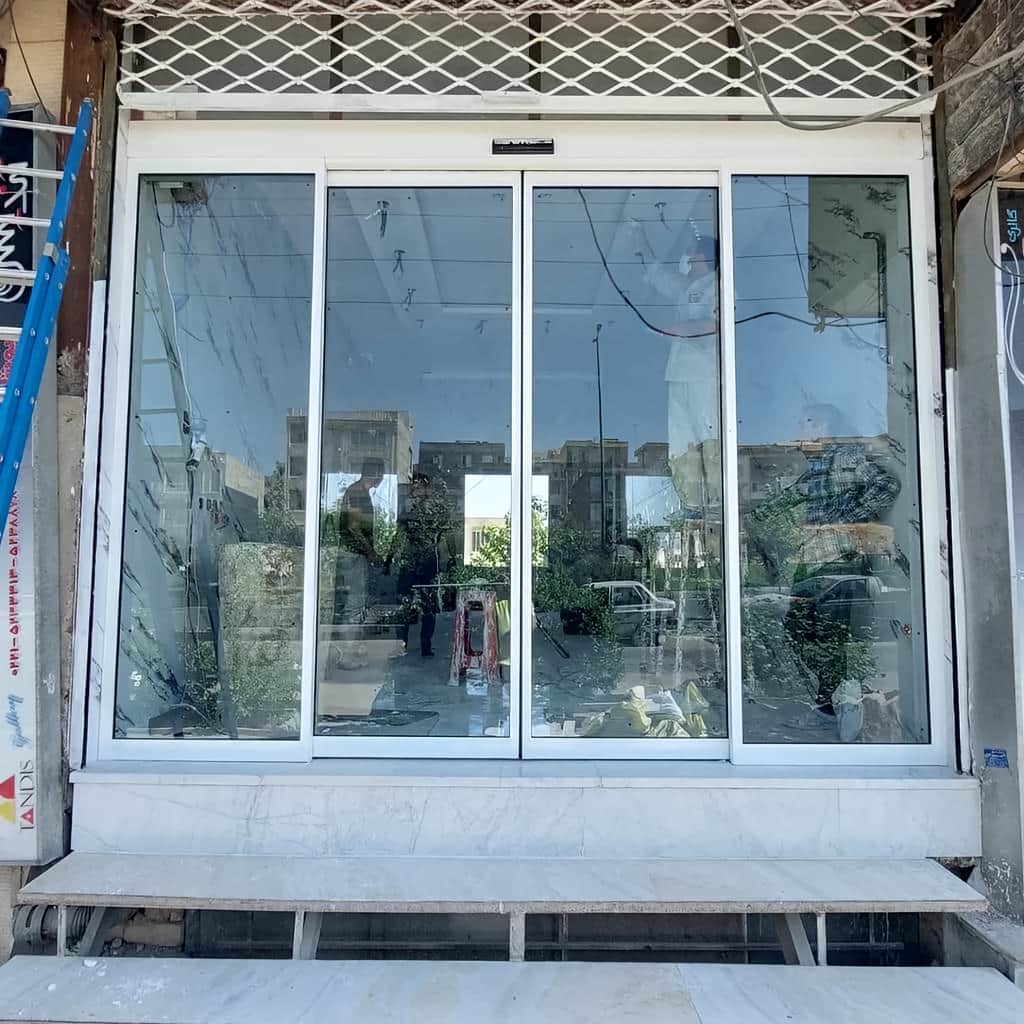 نصب درب اتوماتیک شیشه ای برای لابی هتلینگ