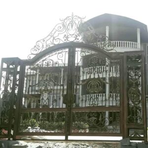 7 مدل درب ویلایی پارکینگ دو لنگه