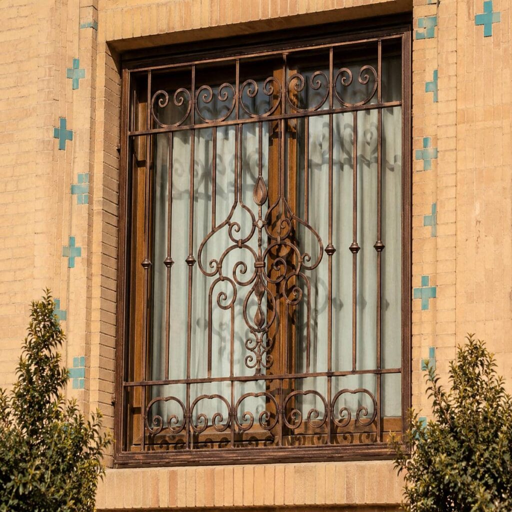 خدمات اندازه‌گیری حفاظ پنجره دوجداره ضد سرقت