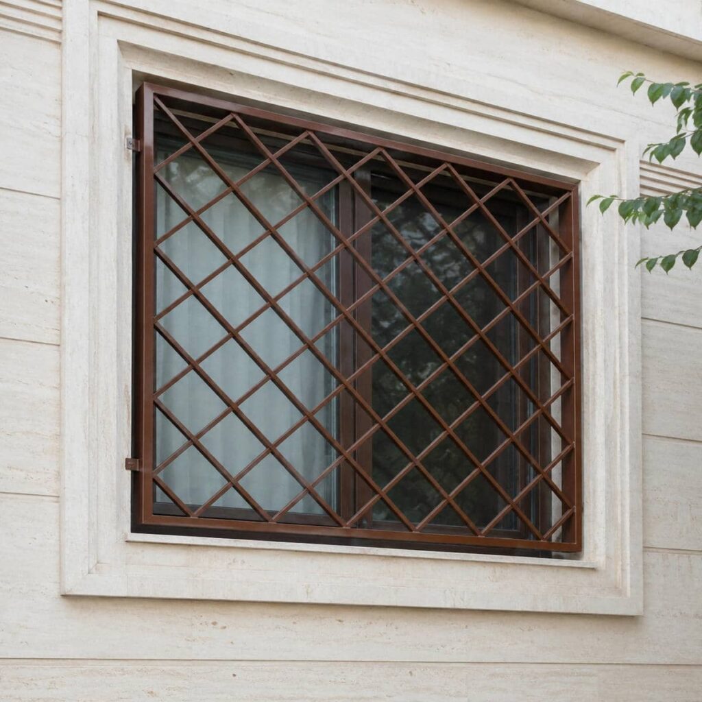 اجرای حفاظ پنجره شیک قاب دار به روش روکار