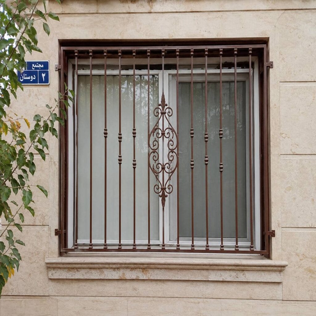 حفاظ پنجره شیک قاب دار مدل مربع