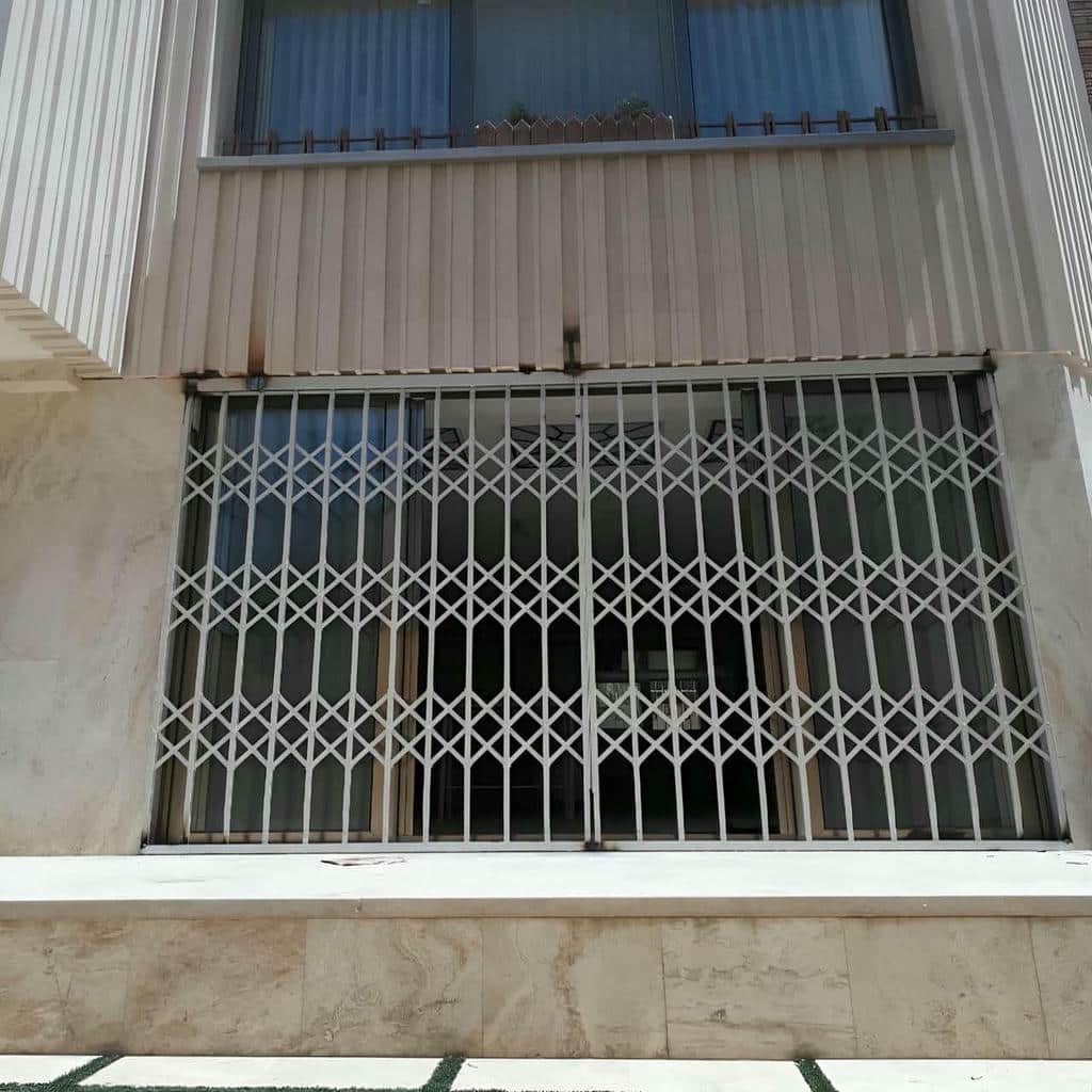 سفارش حفاظ پنجره ریلی بازشو چندبخشی