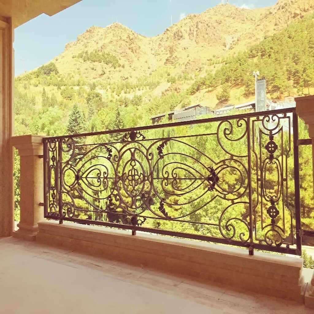 حفاظ تراس با جزئیات ظریف