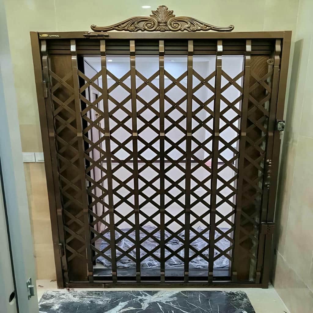 حفاظ درب آکاردئونی استان کردستان ورودی آپارتمان