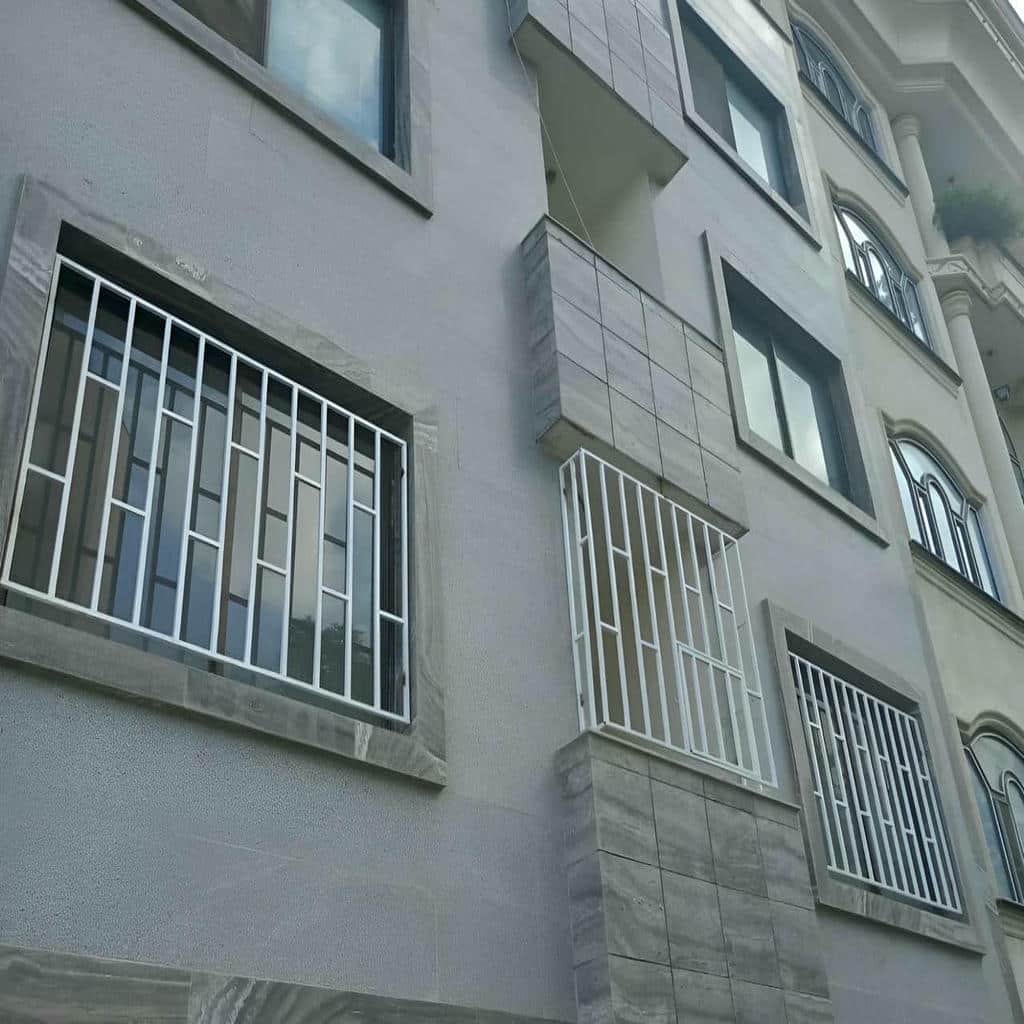 حفاظ پنجره سفارشی با پوشش رنگ مقاوم حفاظ پنجره سفارشی با پوشش رنگ مقاوم