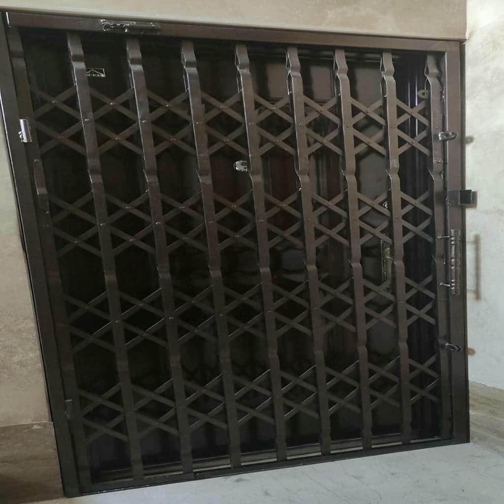 درب آکاردئونی تبریز فضای مسکونی