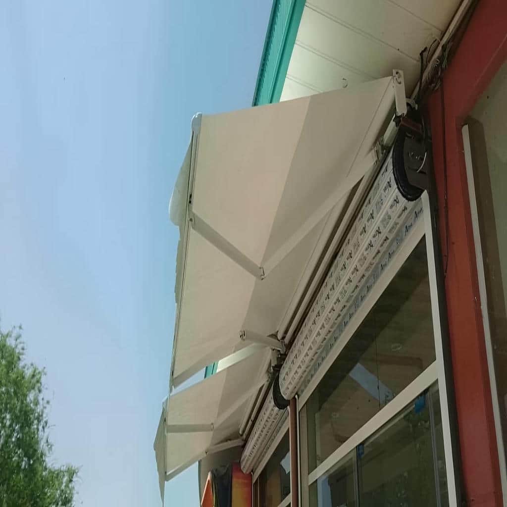 سایبان بازویی تهران نمای ویلایی