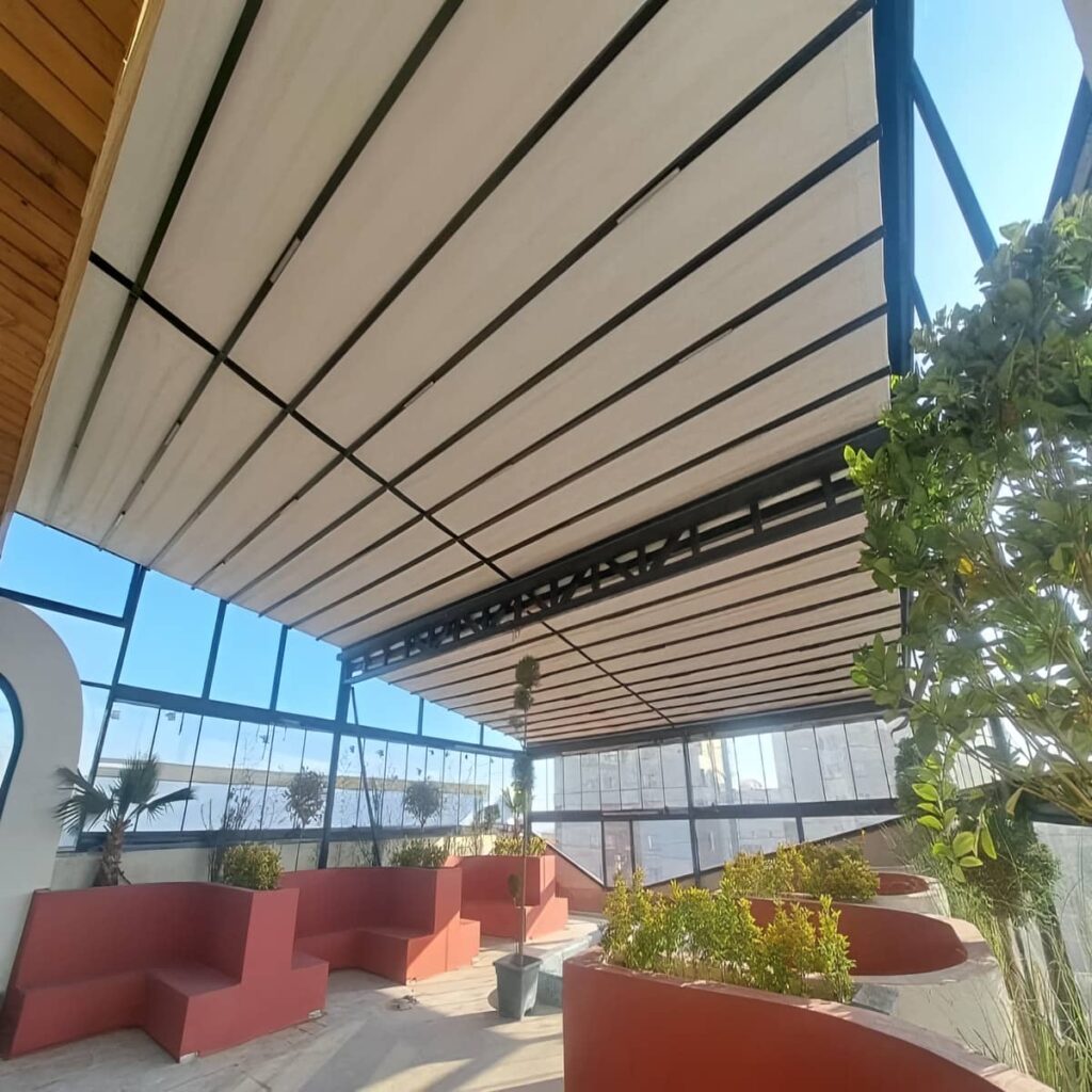 سایبان برقی استان مازندران با پوشش بازویی مدرن