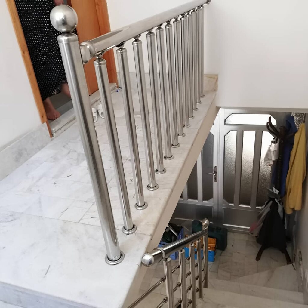 نرده راه پله گرگان اجرای استیل براق
