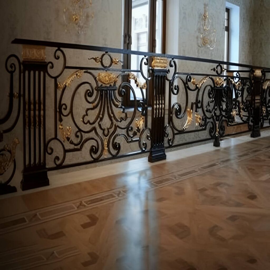 هندریل راه پله با طراحی کلاسیک