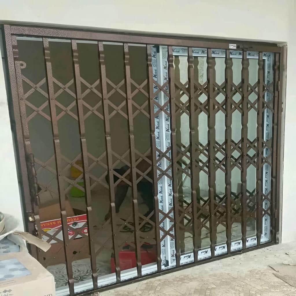 گارد آکاردئونی فلزی ساختمان