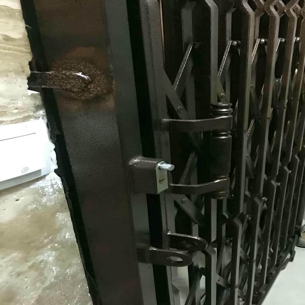 گارد آکاردئونی فلزی ورودی