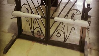 جک درب پارکینگ روی لنگه آهنی در اردبیل