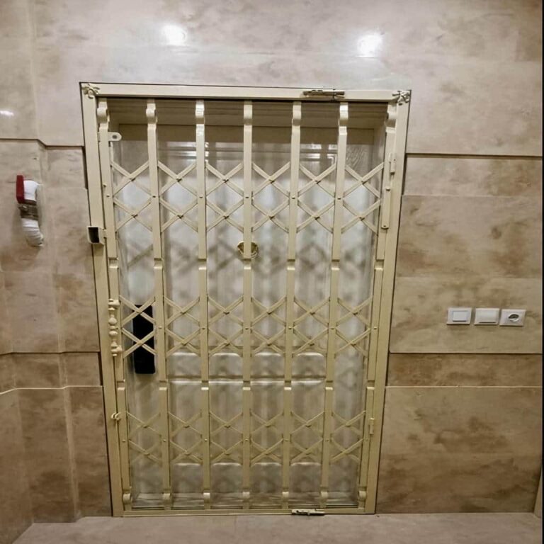حفاظ درب آکاردئونی استان سیستان و بلوچستان با بدنه فلزی مقاوم