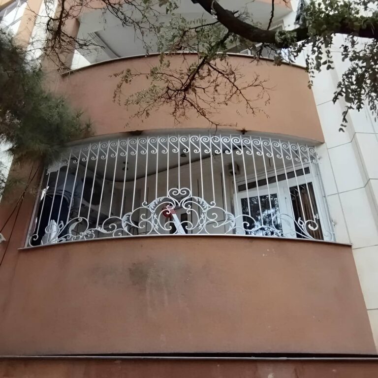 نرده بالکن استان سیستان و بلوچستان با طراحی فلزی مدرن